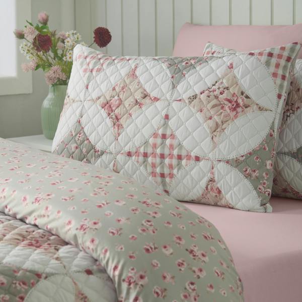 Catherine Lansfield Pinsonic Patchwork Reversible Duvet Cover Set Green