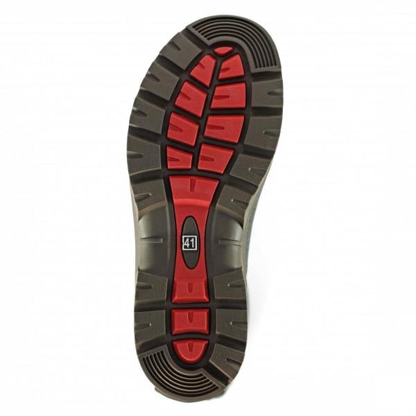 Cleated sole unit on the Grisport Stream II Neoprene wellingtons