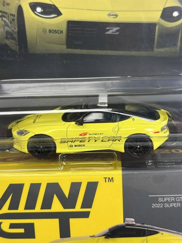 Mini GT Nissan Z 2022 Super GT Series Safety Car 1:64 Scale Mini GT MGT00620L