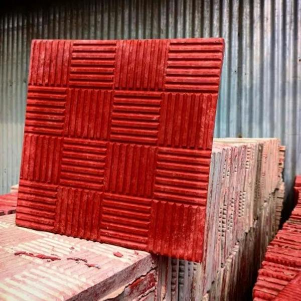 151 5X Step & Tile Red Paint Tin 180ml