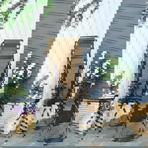 Outdoor Lounge Chair