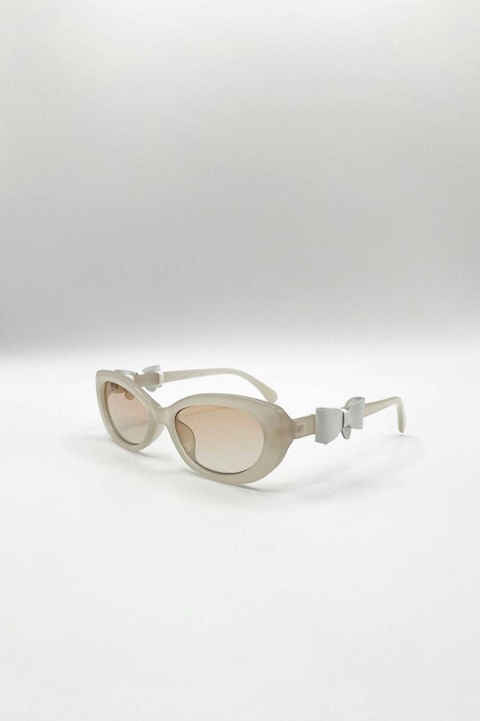 SVNX Bow Side Detail Sunglasses In Nude - Removeable Bow