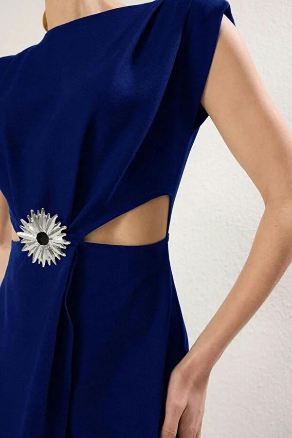 WOVCOR Woven Long Elegant Evening Dress with Accessory Details