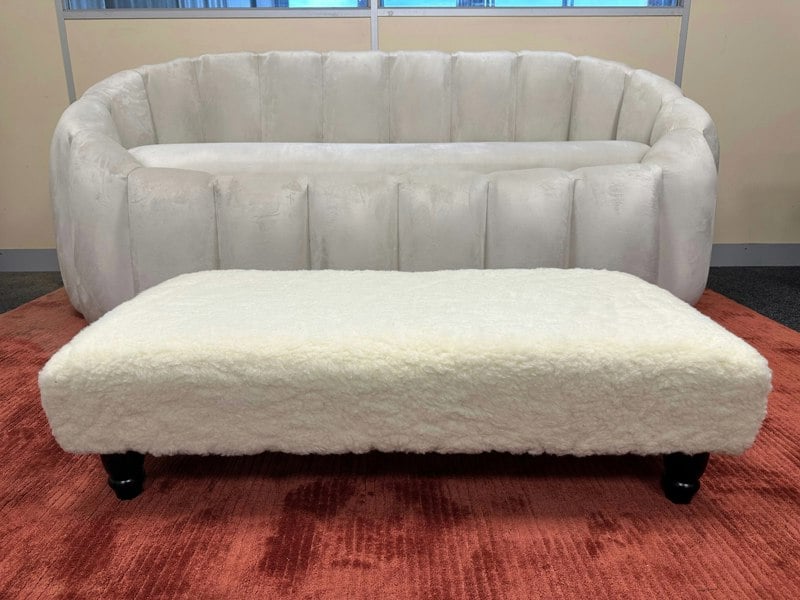 ISTOOLS Luxury Footstool – Soft Cozy Fur Bench for Living Room Comfort