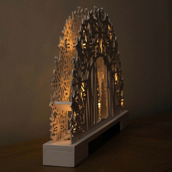 Samuel Alexander 45cm Battery Operated White Wooden Snowflake Arch & Christmas Trees with 10 Warm White LEDs