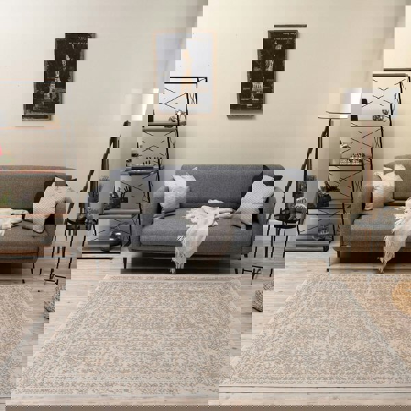 Living Room Rug Vintage Design In Cream and Beige