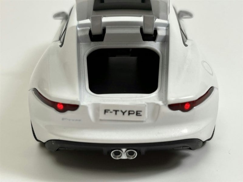 Tayumo Jaguar F Type White LHD 1:32 Scale Light & Sound Tayumo 32110022