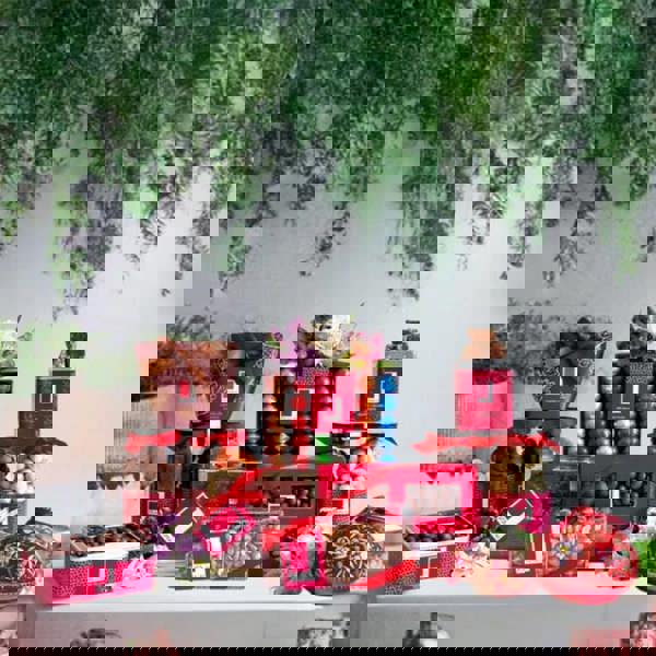 The Deluxe Gift Giving Mallow Tree Limited 