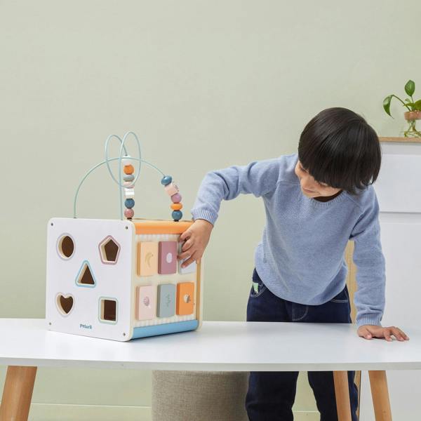 Polar B 8 in 1 Activity Cube