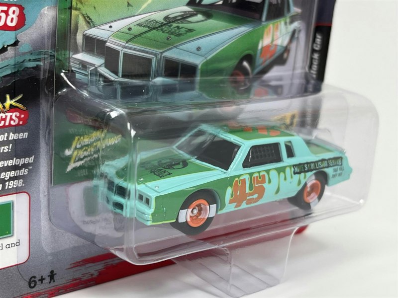 Johnny Lightning 1982 Pontiac Grand Prix Stock Car Rattlecan Light Teal and Apple Green 1:64 JLSF024A