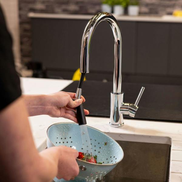 Flode Dölja | Kitchen Mixer Tap | Concealed Pull Out Hose and Spray Head | Chrome