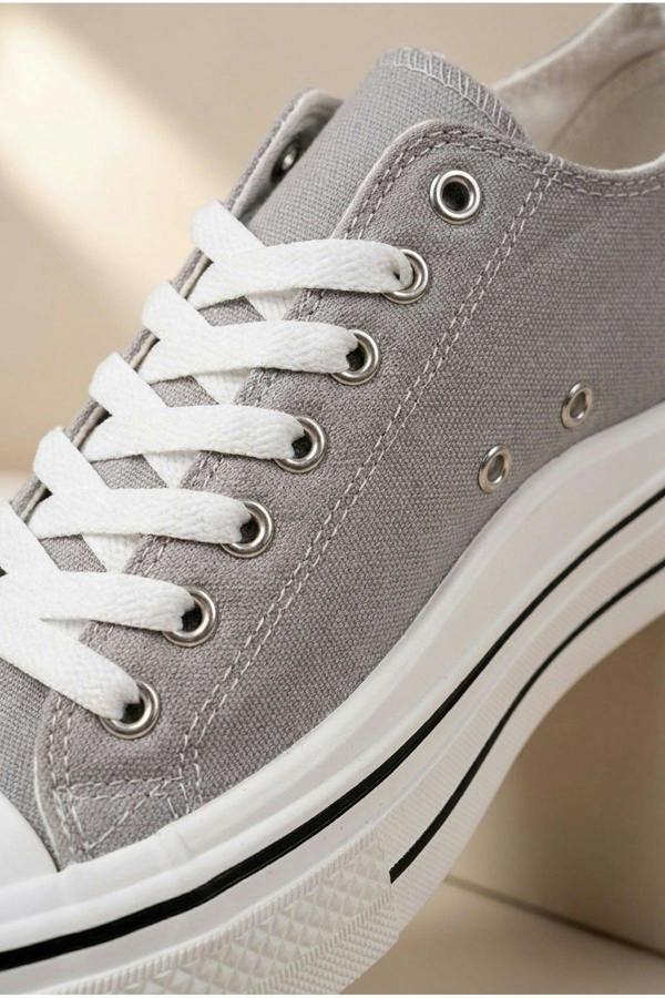 Saoirse Low Top Canvas Trainers - Grey