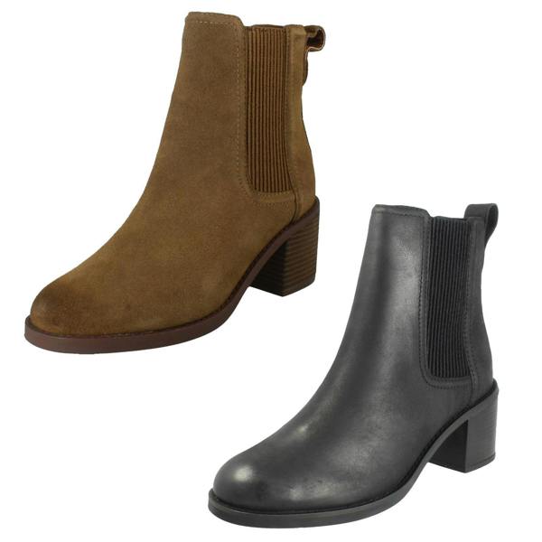 Clarks Ladies Clarks Block Heel Pull On Leather Ankle Boots Chamberly Top