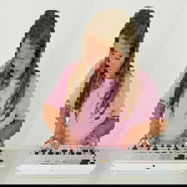 Axus Mini Keyboard 37 Key Keyboard#Colour_White