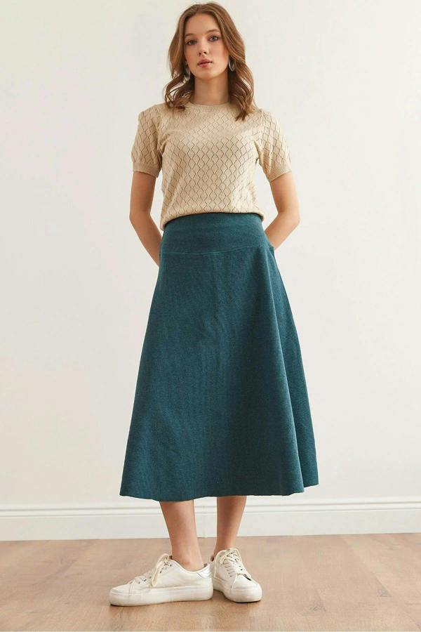 Hoxton Gal Waist-Banded Flared Knit Skirt