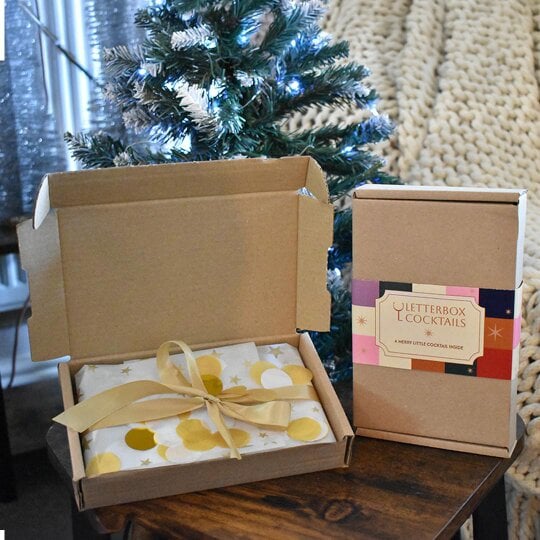 Letterbox Cocktails Christmas Cocktail Gift Wrap - Make Your Festive Gift Unforgettable