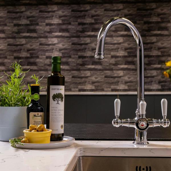 Flode korsa | Traditional Cruciform Style 3 in 1 Instant Boiling Tap | White Ceramic Levers | Polished Chrome Finish