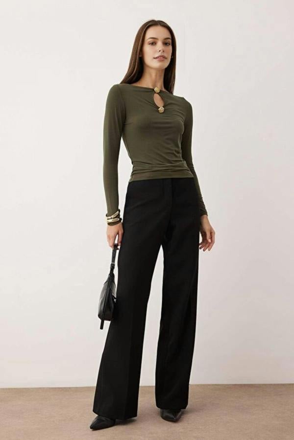 WOVCOR Accessory/Cut out Detailed Long Sleeve Fitted Knit Blouse