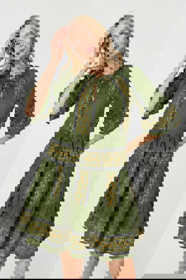 Green | Embroidered 1/2 Flare Sleeve Short Dress