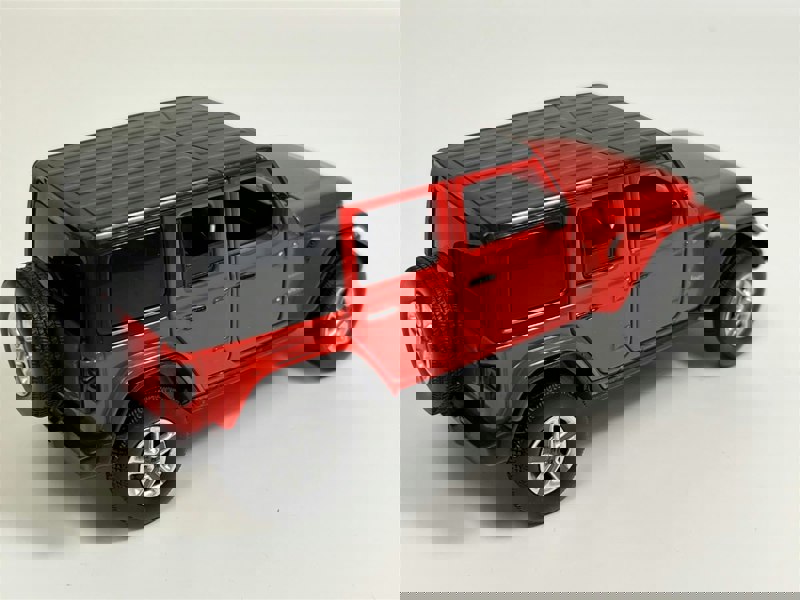 Tayumo Jeep Wrangler Sahara LHD Red 1:32 Scale Light & Sound Tayumo 32120001