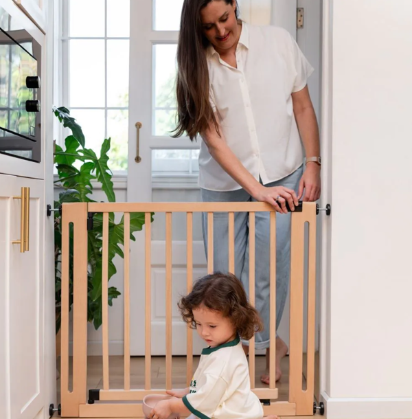 Safetots Wooden Elegance Gate, Natural, 95cm - 103cm, Pressure Fit Safety Gate, 73cm Extra Wide Doorway, Easy Installation