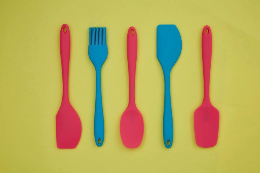 Zing Hot Pink Silicone Turner