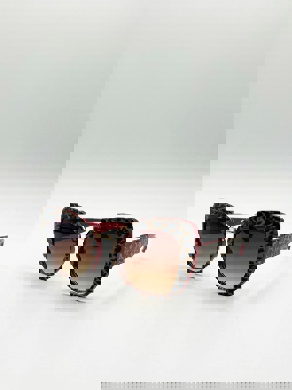 SVNX Oversized Cat-Eye Sunglasses in Brown Red