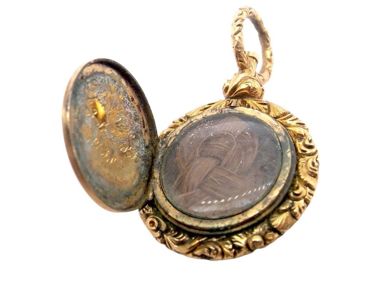 Vintage Tom A gold memorial locket