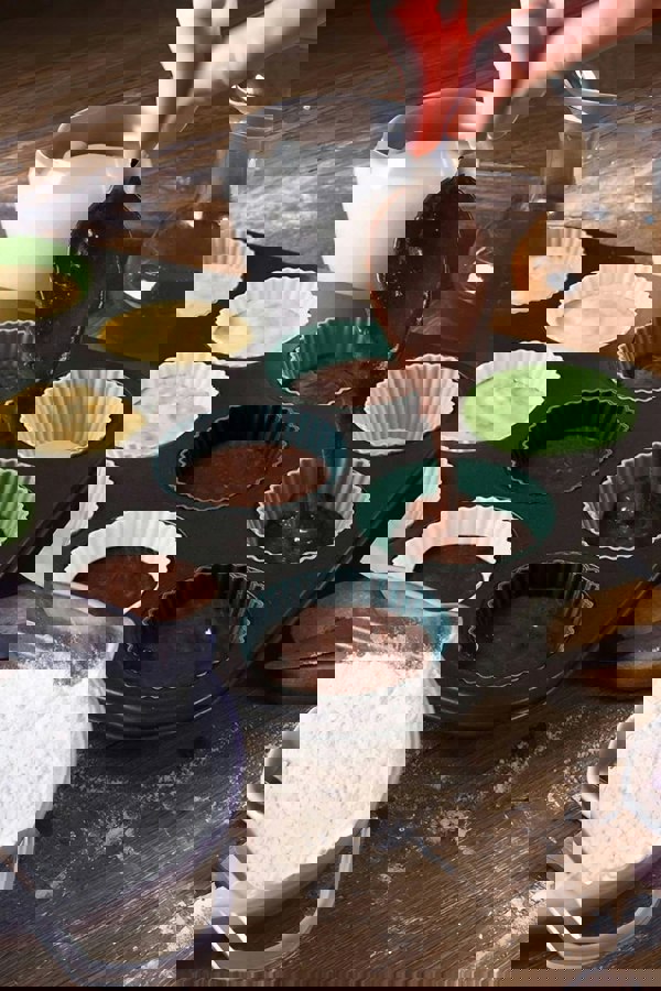 Living and Home 24pcs Reusable Silicone Muffin Baking Cups Multicolour