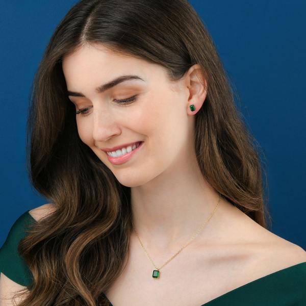 namana Gold Plated 925 Sterling Silver Green Rectangle Solitaire Pendant Necklace For Women