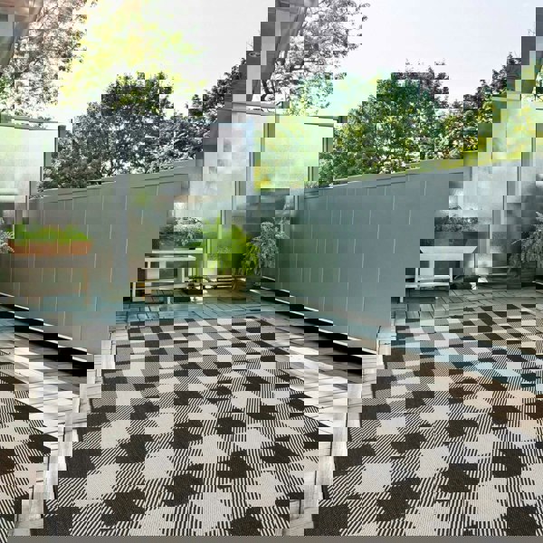 Black Checkered Outdoor Rug for Garden | The Rugs