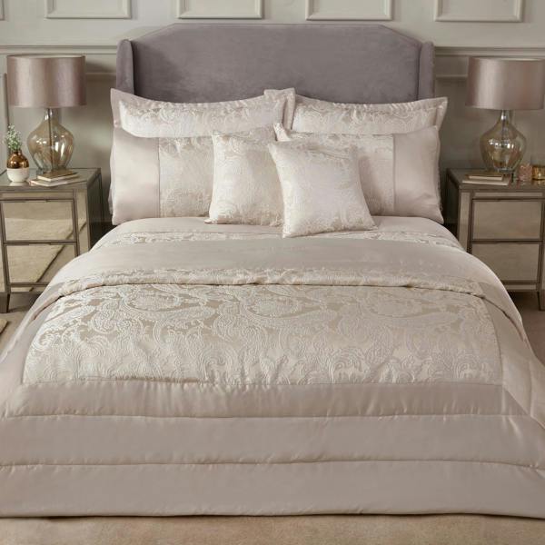 Duchess Bedspread Cream