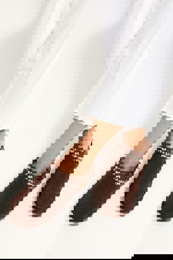 Pretty You London Women's Hallie Sheepskin Multiway Slippers in Chocolate