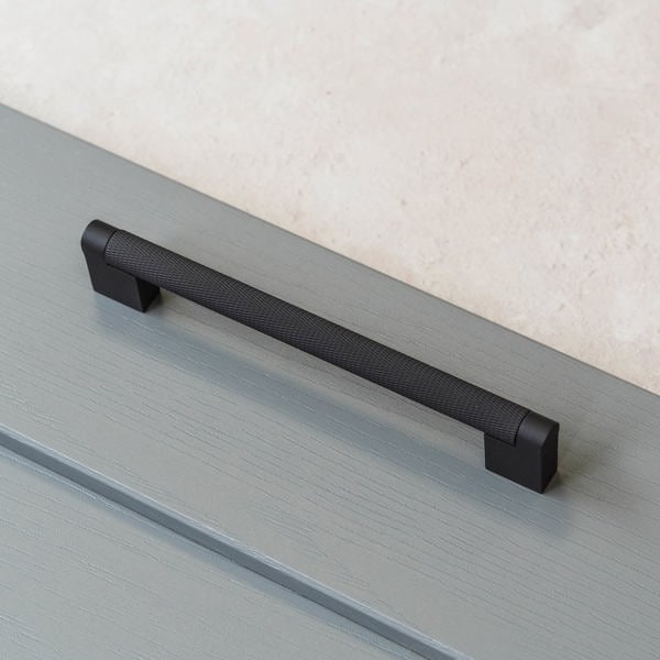 Handle & Home 160mm Gunmetal Knurled Cabinet Handle Dark Grey Anthracite Cupboard Pull
