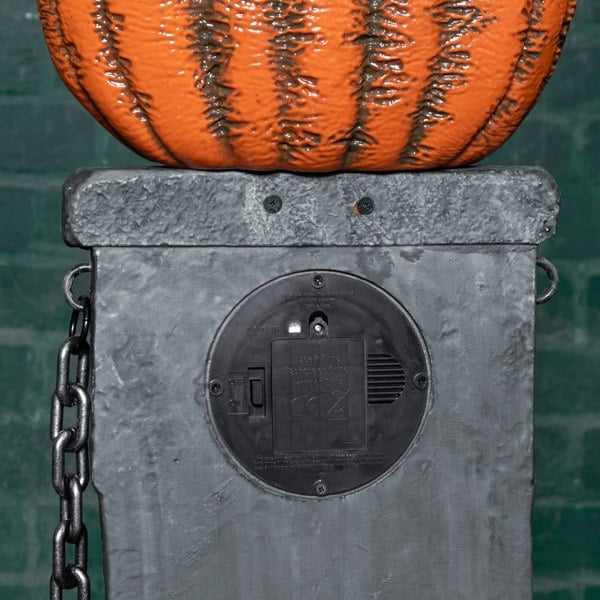 Samuel Alexander 97cm x 1.2m Battery Powered Light up Halloween Pumpkin Fence with LEDs