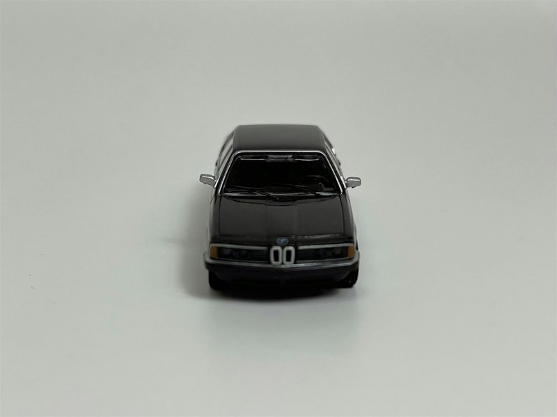 Minichamps BMW 7 Series 1977 Brown Metallic 1:87 Scale Minichamps 870020404