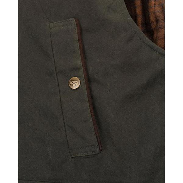 Hoggs of Fife Maxton waxed waistcoat pocket detail with stud fastening for secure outdoor storage