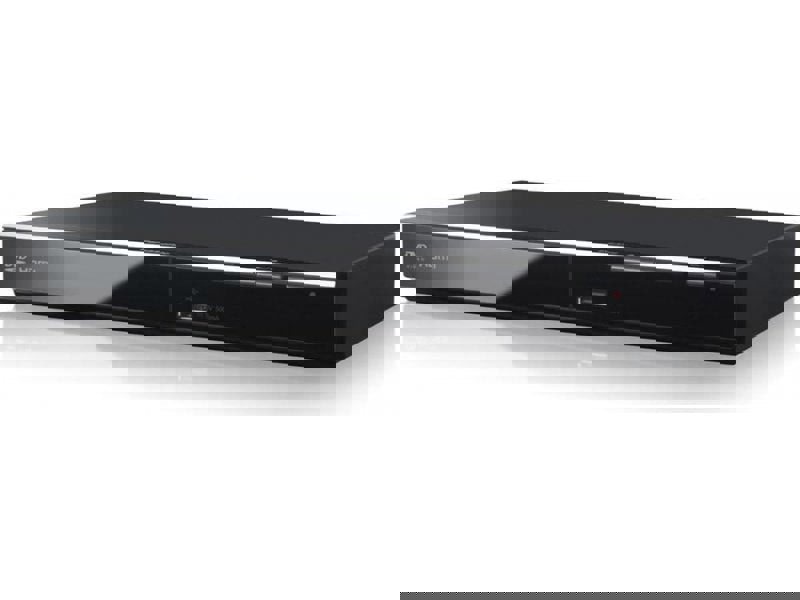Panasonic DVD-S700 HD DVD Player UK Model - Free Gift RRP £5!