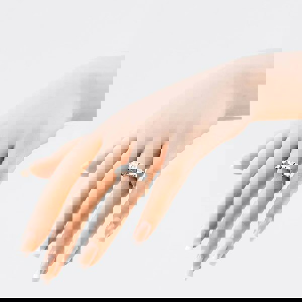 T. H. Baker Platinum Certified 1.63ct Oval Cut Diamond Five Stone Ring RN11087