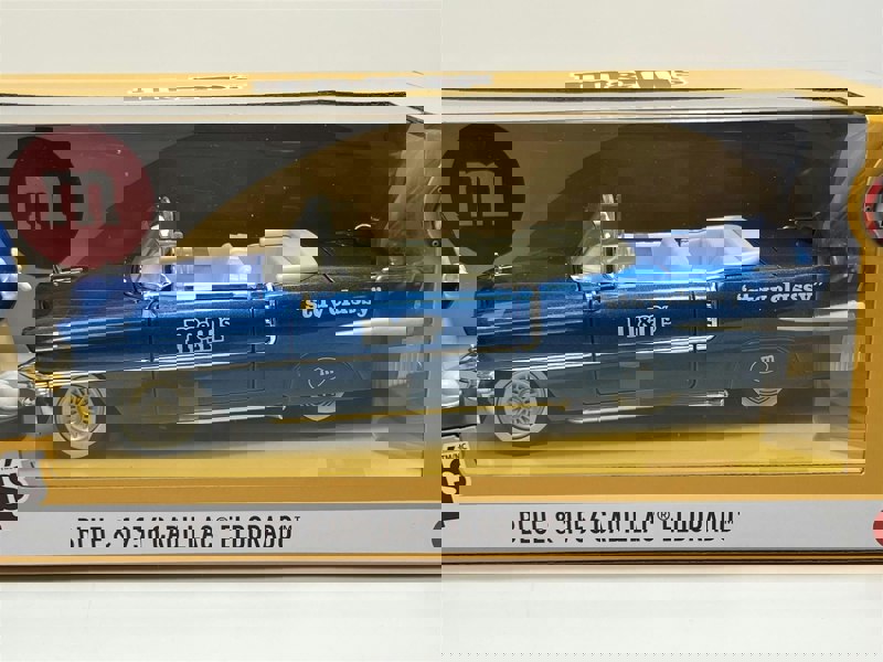 Jada M&M's Blue Figure and 1956 Cadillac Eldorado 1:24 Scale 33726 253255067
