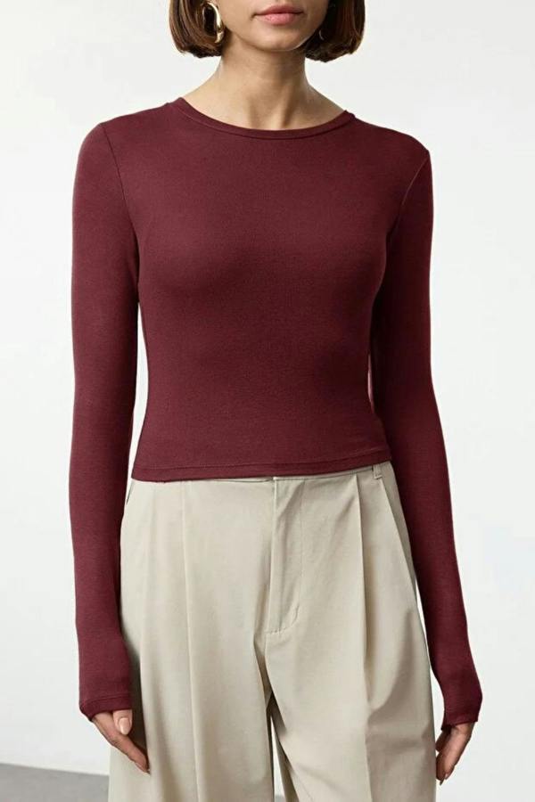 Hoxton Gal Premium Viscose Crew Neck Cropped Stretch Knit Blouse