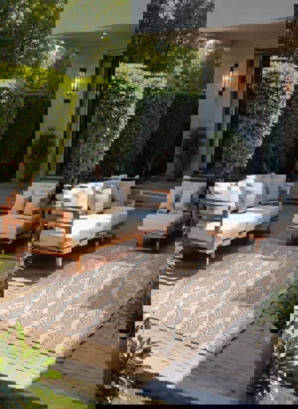 The Rugs Liora Reversible Rug – Indoor & Outdoor Quality