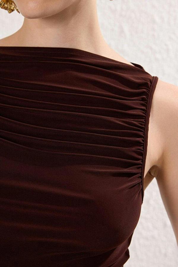 WOVCOR Elegant Long Knitted Evening Dress with Gathered Neckline Detail