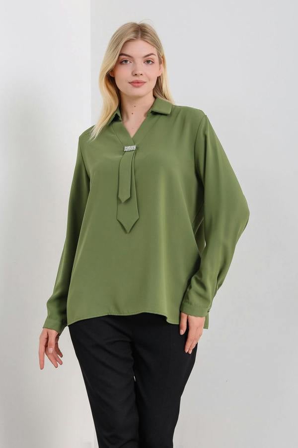 Hoxton Gal Oversized Long Sleeves Shirt Collar Blouse Top with Brooch Detail in Khaki