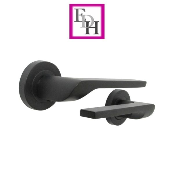 EDH Door Hardware Modern Matt Black Door Handles Internal - Uno-2 Lever Latch On Rose