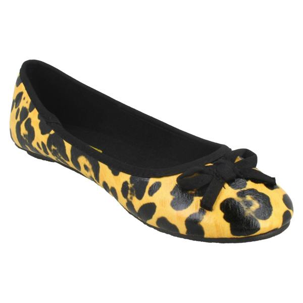 BASICS Ladies Basics Casual Flats