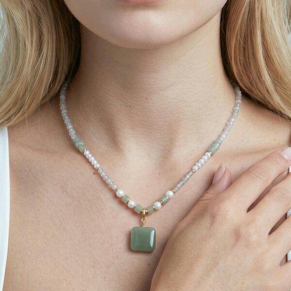 Uchi & Soto Shikaku Green Bead Necklace