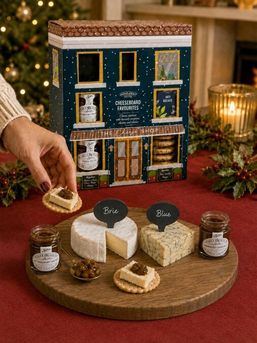 Cheeseboard Hamper Gift Set with Chutney and Biscuits