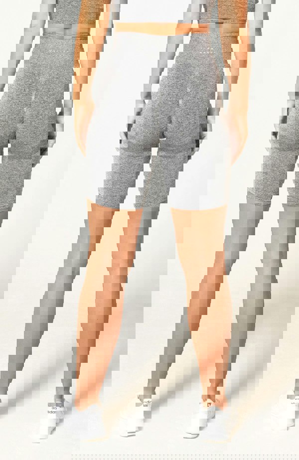 V3 Apparel Define Seamless Scrunch Shorts - Grey Marl