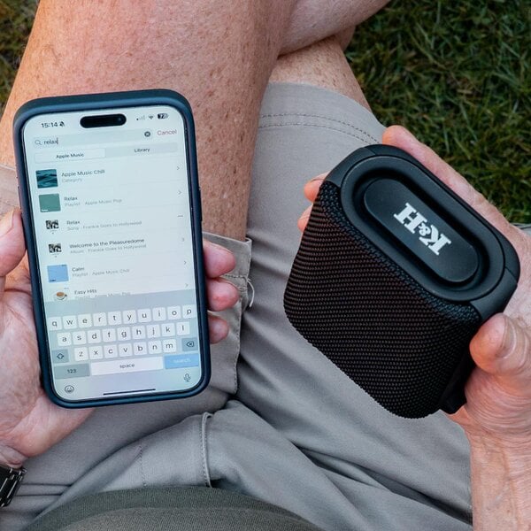 Portable Wireless Speaker with 1200mAh Battery Bluetooth Connectivity TF Card Slot IPX7 Waterproof IPX7 Waterproof Rating for Outdoor Use